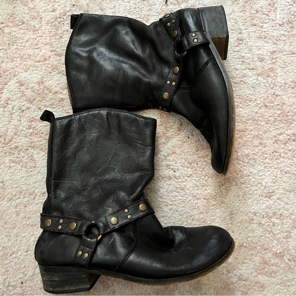 Vintage Aldo Texas ankle cowboy boots